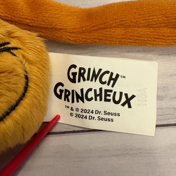 Grinch Max Dog Head Plush Ornament McD's Exclusive 2024 Christmas (SKU: 163TO) - Picture 4 of 6